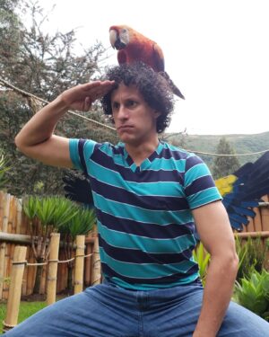 Lider Medranda Hernández Instagram - Mandé estas fotos para presumir las aves 😎 pero terminaron criticándome las shishis 😅