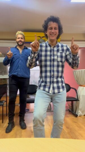 Lider Medranda Hernández Instagram - Me inscribí con el profe @lidermedranda en su nuevo curso “baila como un gamer” 

quien más necesita clases del maestro?

#dance #reel #baile #fornite #gamer #ecuador