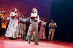 Liisi LaFontaine Instagram - Our final performance of @gunandpowdermusical is tonight. What an honor it has been to “saddle up and ride into the wide open plains” with this show. We tip our hats to our audiences and to everyone who worked so very hard to bring it to life. 🤠

📸@rebeccajmichelson