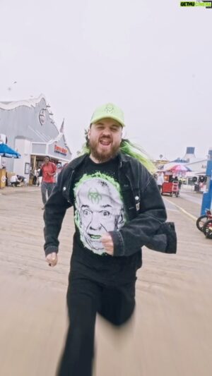 Lil Aaron Instagram - He was offered $1000 cash or a clip from @drclips check out the crazy result! Was it worth it?! @lilaaron @hazheart666 @dillongerstung
