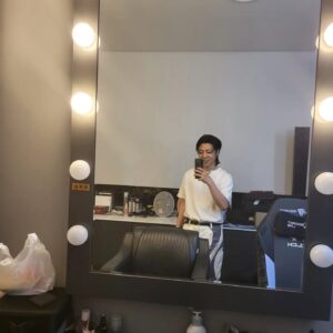 Lil Boi Instagram - 근황.. 미친 롤파크 견학

@valorantkr 
@riotgames