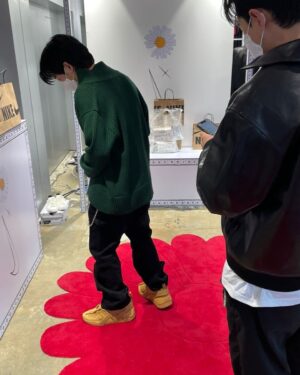Lil Boi Instagram - @peaceminusonedotcom 
@nike

초대해주셔서 감사합니다!!🦢🦢