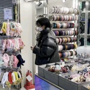 Lil Boi Instagram - 인생 첫 지하철광고료군뇨...
인생 첫 공개적앨범독촉이자
인생 첫 cctv ?

여튼 팬분들 너무 감사합니닼ㅋㅋ
덕분에 재밋게 놀고있어요 🥲😇

남은기간도 근근히 들려서 놀겟슴니다앗