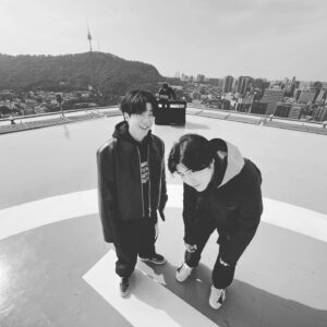 Lil Boi Instagram - 높은곳은 위험합니다

@giriboy91
@2252_official 
@wejustmusic