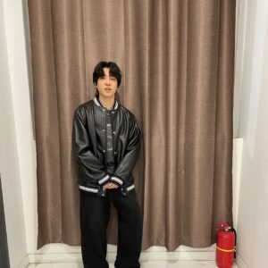 Lil Boi Instagram - 오랜만입니다
벌써 머리가 길어진 상태지요

조금 후! 8시에 틱톡 스테이지에서 봅시닷!!