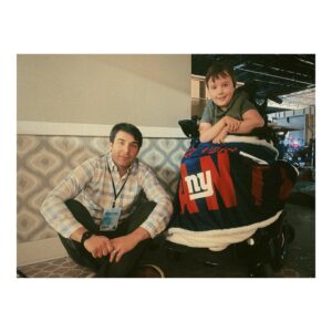 Lili Mirojnick Instagram - Look, no one ever said I was a lady. 
Tune in to an all new #OrdinaryJoe tonight and maybe you’ll find out why Kinsley is wearing the merchandise with these handsome gents #gojints! #zipperpants