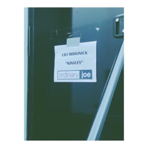 Lili Mirojnick Instagram - Meet Kinsley Walker. Likes: kids, musicals. Dislikes: not much. 

Tonight at 10pm @nbc . New episode of Ordinary Joe. Streaming next day on @hulu & @peacocktv. 

#OrdinaryJoe