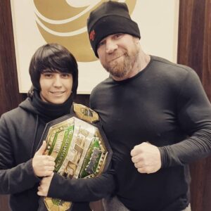 Liliya Shakirova Instagram - #jefmonson #snegoweek #ufcchamp #bellator #straykforce #mmachampion #mma_uzbekistan #uzbekistan #tashkent #humoarena #bukagym #bukagym