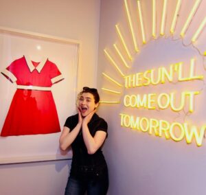 Lilla Crawford Instagram - @museumofbroadway makes theater kid dreams come true!!! ❤️☀️🐮