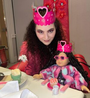 Lilla Crawford Instagram - birthday pics 🧍🏻‍♀️🎂 (today is not my birthday; wikipedia and famous birthdays possess no chill)