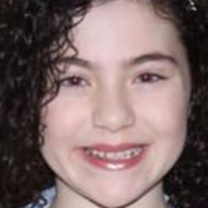 Lilla Crawford Instagram - In May I graduated from NYU Tisch with a BFA in Film and Television 🎓😁 FEEL OLD YET!?!?