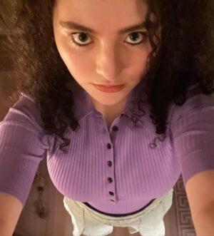 Lilla Crawford Instagram - First 3 episodes have BEEN out on #hbomax . Are you watching? 👀🅰️🤫🔪🩸#plloriginalsin