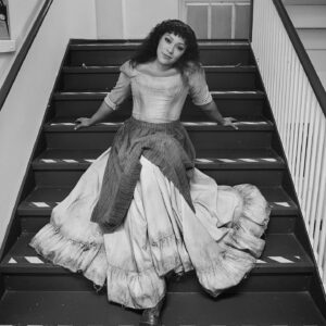 Lilli Cooper Instagram - 4 more Olivers! @nycitycenter 
📸 @jennyandersonphoto