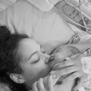Lilli Cooper Instagram - Happy momiversary to meeeee. 
(Aka happy birthday Bodie)