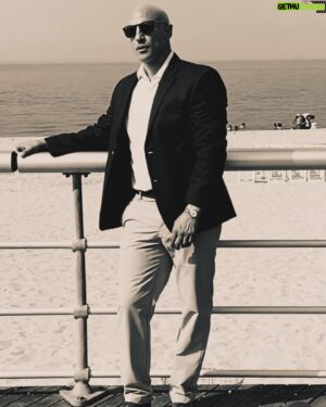 Lillo Brancato Instagram - 🏖️ 🏝️ ☀️👔👞 #tbt #dressedup #thebeach #thankful #grateful #blessed #freedom #secondchances #Godisgreat