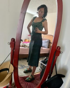Lily Du Instagram - Some 2023 outfits i remembered to take photos of. Outfits without photos have ceased to exist. Maybe these are the only ten things i wore in all of 2023.