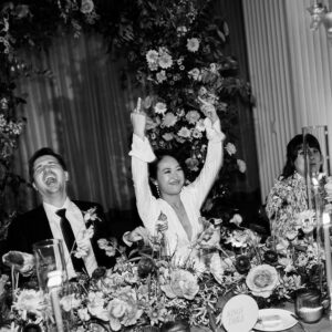 Lily Du Instagram - wedding is for making all ur strong girlies pick u up after they break the bed
📸: @connieandstewart