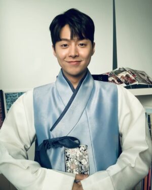 Lim Hyoun-soo Instagram - 모두 새해 복 많이 받으시고 즐거운 설 연휴 보내세요☺️
-
#임현수 #LimHyounSoo