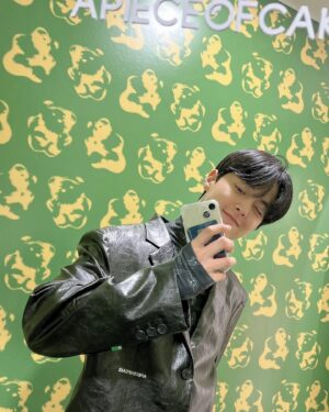 Lim Hyoun-soo Instagram - 요즘 제일 핫한곳 #어피스오브케이크