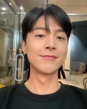 Lim Hyoun-soo Instagram - 올해 목표 많이 웃기
