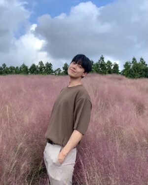 Lim Hyoun-soo Instagram - 10월도 행복하길 :)