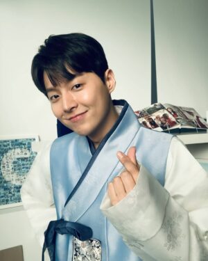 Lim Hyoun-soo Instagram - 모두 새해 복 많이 받으시고 즐거운 설 연휴 보내세요☺️
-
#임현수 #LimHyounSoo