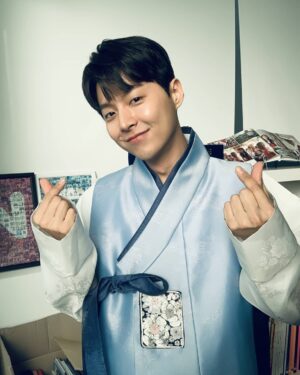Lim Hyoun-soo Instagram - 모두 새해 복 많이 받으시고 즐거운 설 연휴 보내세요☺️
-
#임현수 #LimHyounSoo