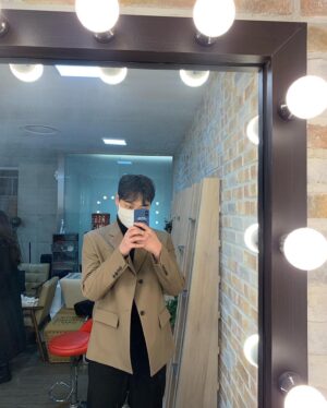 Lim Jae-hyeok Instagram - .
환절기 감기 조심하세요!
#✌️