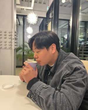 Lim Jae-hyeok Instagram - .
다음달도 열심히 살거에요 🔥❄️🫣