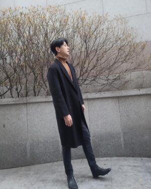Lim Ju-hwan Instagram - ⠀ 
Saturday😁 
What are you doing?

#애드호크 ⠀