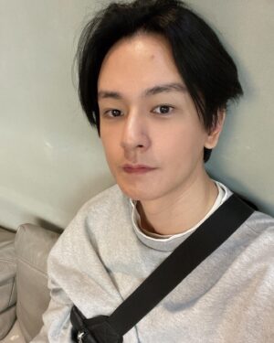 Lim Ju-hwan Instagram - 심심.. 😑