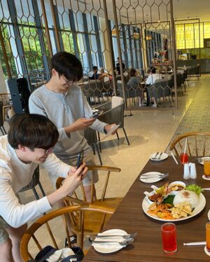 Lim Mei Fen Instagram - How to train your single   available brothers to take instagrammable photo before they start dating… pass or not their photography skill? Can get a gf soon?
#happyfathersday