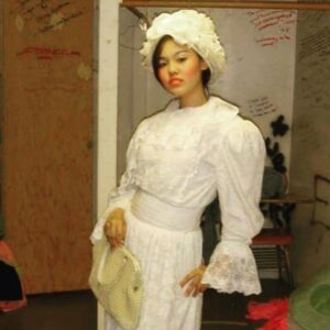 Lim Mei Fen Instagram - THREE WOMEN IN PARIS, my final evaluvation in Theatre Art Class. I was chosen as the best student. I was not the most talented actor, plus the only struggling Asian in class. Miss Carolyn told the class that Mei deserved the award because she always put extra effort in her assignment …. Well, maybe asian ‘kia su’ DNA is in me. Theatre was my first love, so that explaint why 😏