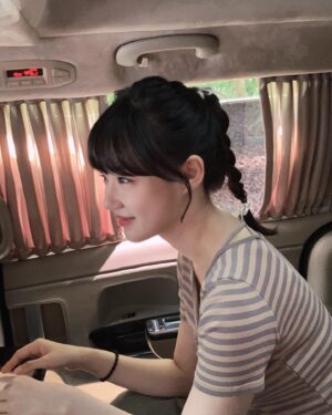 Lim Se-joo Instagram - 오늘은 리본을 달아주셨다💗