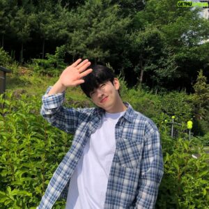 Lim Sung-kyun Instagram - 🌿🌿😖