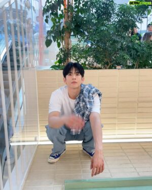 Lim Sung-kyun Instagram - ☀️🥺