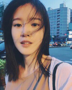 Lin Zoey Instagram - Enjoy your weekend.❤️