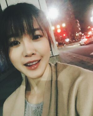 Lin Zoey Instagram - 少搭車，多走路，這樣就可以多吃點了..................................................嗎？🙈