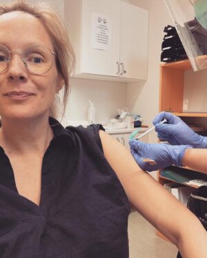 Lina Thomsgård Instagram - Mage och jag vaccinerar oss nu. VEM VILL HA GOS???