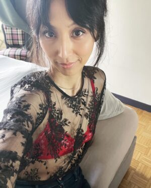 Linda Park Instagram - Je me sens comme moi ici 🖤