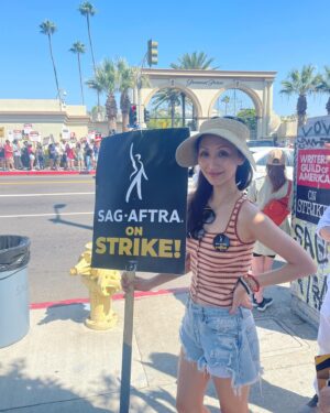 Linda Park Instagram - @sagaftra #unionstrong 🖖