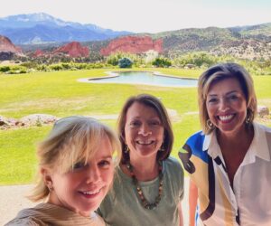 Linda Purl Instagram - Two of my life long besties in the Rockies 🥰💖