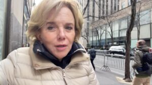 Linda Purl Instagram - NY Live at 30 Rock..coming up🎉