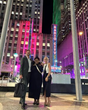 Lindiwe Mazibuko Instagram - Big Apple with Ryno and Jess. 🍎 

*cue Frank Sinatra / Alicia Keys mashup*