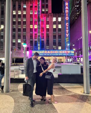 Lindiwe Mazibuko Instagram - Big Apple with Ryno and Jess. 🍎 

*cue Frank Sinatra / Alicia Keys mashup*