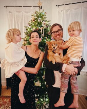 Lindsey Broad Instagram - too wholesome?