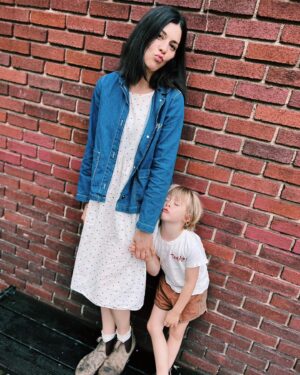 Lindsey Broad Instagram - It’s called Mommy & Me, ever heard of it?