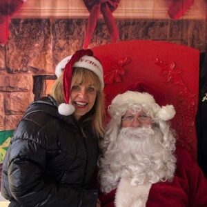 Linnea Quigley Instagram - ❤️ Merry Christmas! 💚