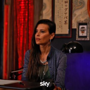 Lino Guanciale Instagram - Cosa succederebbe se, per risolvere una misteriosa sparizione, vi ritrovaste catapultati nell'estate del 1990?

#UnEstateFa da ottobre su Sky.

#SkyOriginal
#NuovaStagioneSky