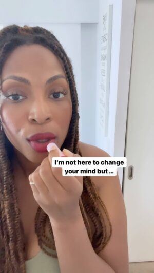 Lisa Berry Instagram - Comparison is the thief of joy. TRY THIS👇🏾

SAVE this post for the next time you find yourself in a comparison spiral. You’ll want to read it again. Trust me. ❤️

No matter how mindful we get, we’re all guilty of sizing ourselves up against others. I mean, I’ve been a professional actor for 20  years, and let me tell ya, those thoughts still sneak in.

Now, I’m not saying we should embrace comparison like it’s some long-lost friend. Nah. What I am saying is we should grant ourselves the gift of forgiveness when it shows up. Trust me, I’ve learned that those thoughts are flat-out liars.

So the next time you catch yourself scrolling through social media and feeling like you’re falling behind, pause. Take a breath and forgive yourself for falling into the comparison pit. Those moments aren’t there to break you; they’re there to fortify you, to thicken your skin, and to deepen your resolve.

So keep striving. Keep growing. And remember, you’re exactly where you’re meant to be. The more you recognize the lies for what they are, the easier it becomes to pivot back to your own fabulous journey.

SHARE this post on to a friend who could use a loving reminder that they’re more than enough, just as they are. 💫

FOLLOW @lisaberrylive if you’re an artist or creative, hungry for ways to soften the grip of anxiety and make peace with that nagging inner voice. Your next creative endeavor will thank you.

#watchuswin #lisaberry #creativecoach #actor #tipsforartists #comparison